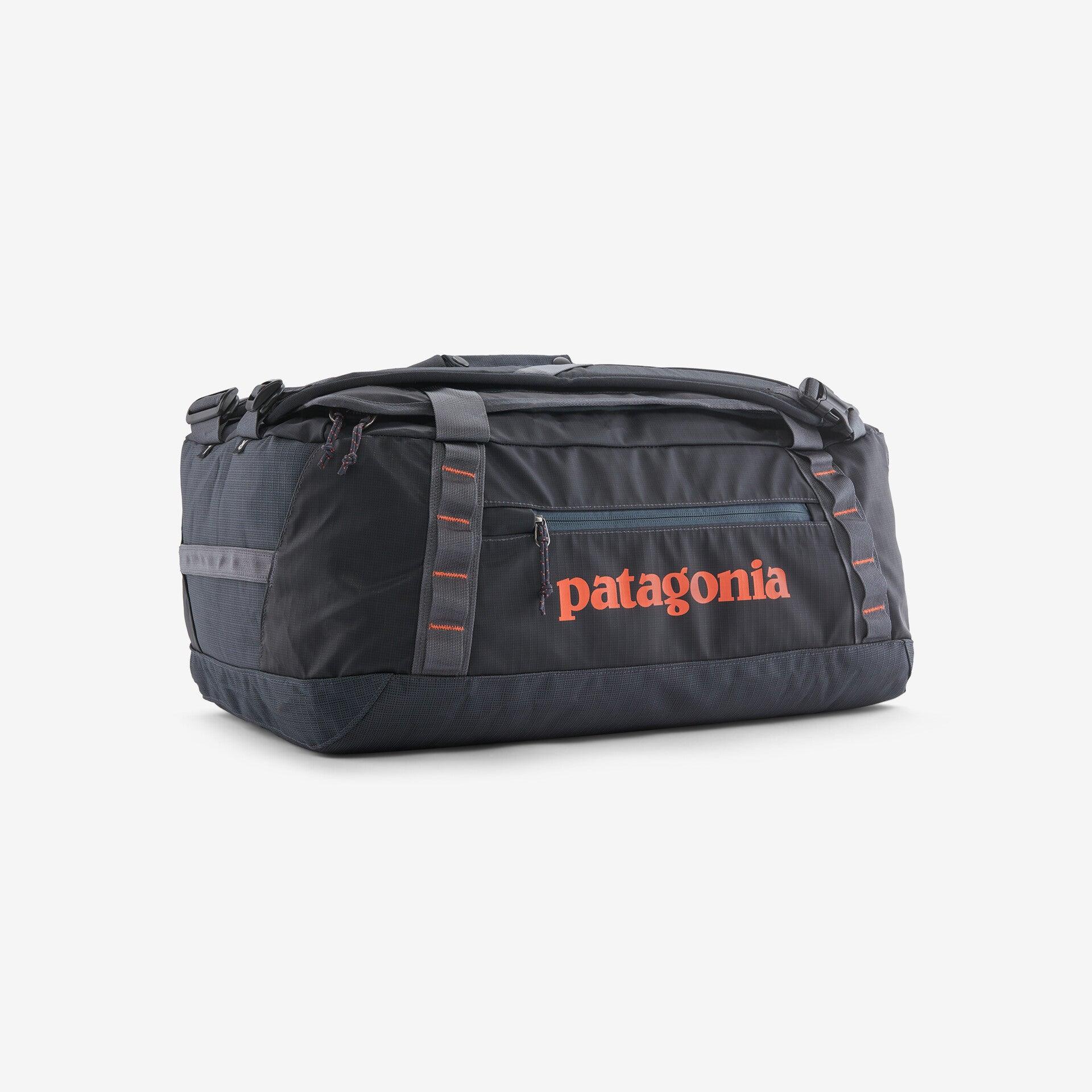 BLACK HOLE DUFFEL 40L