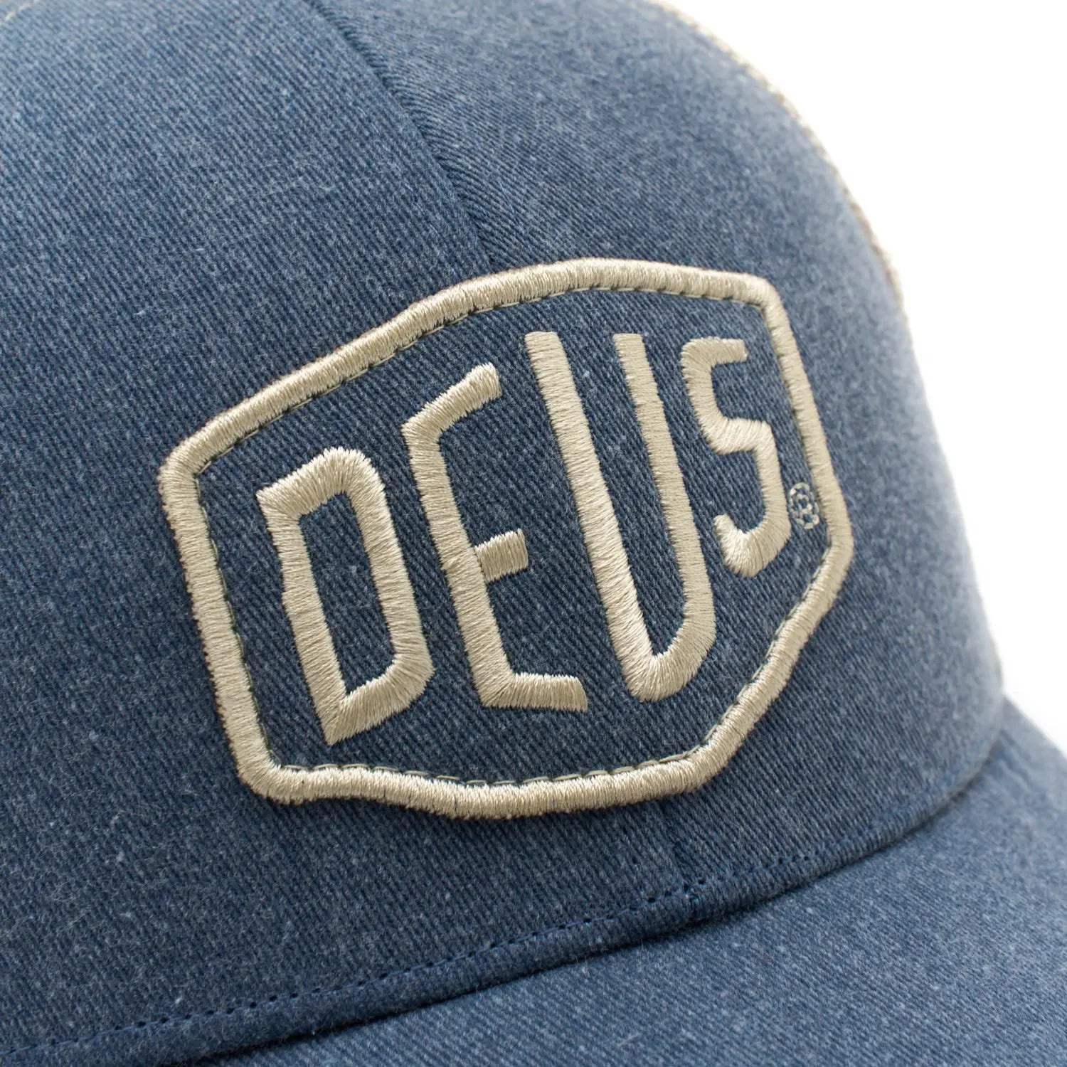 TRUCKER SHIELD LEGION BLUE DEUS EX MACHINA -  Klubb